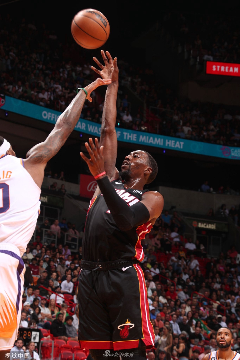 [NBA]热火113-112逆转太阳 阿德巴约30分