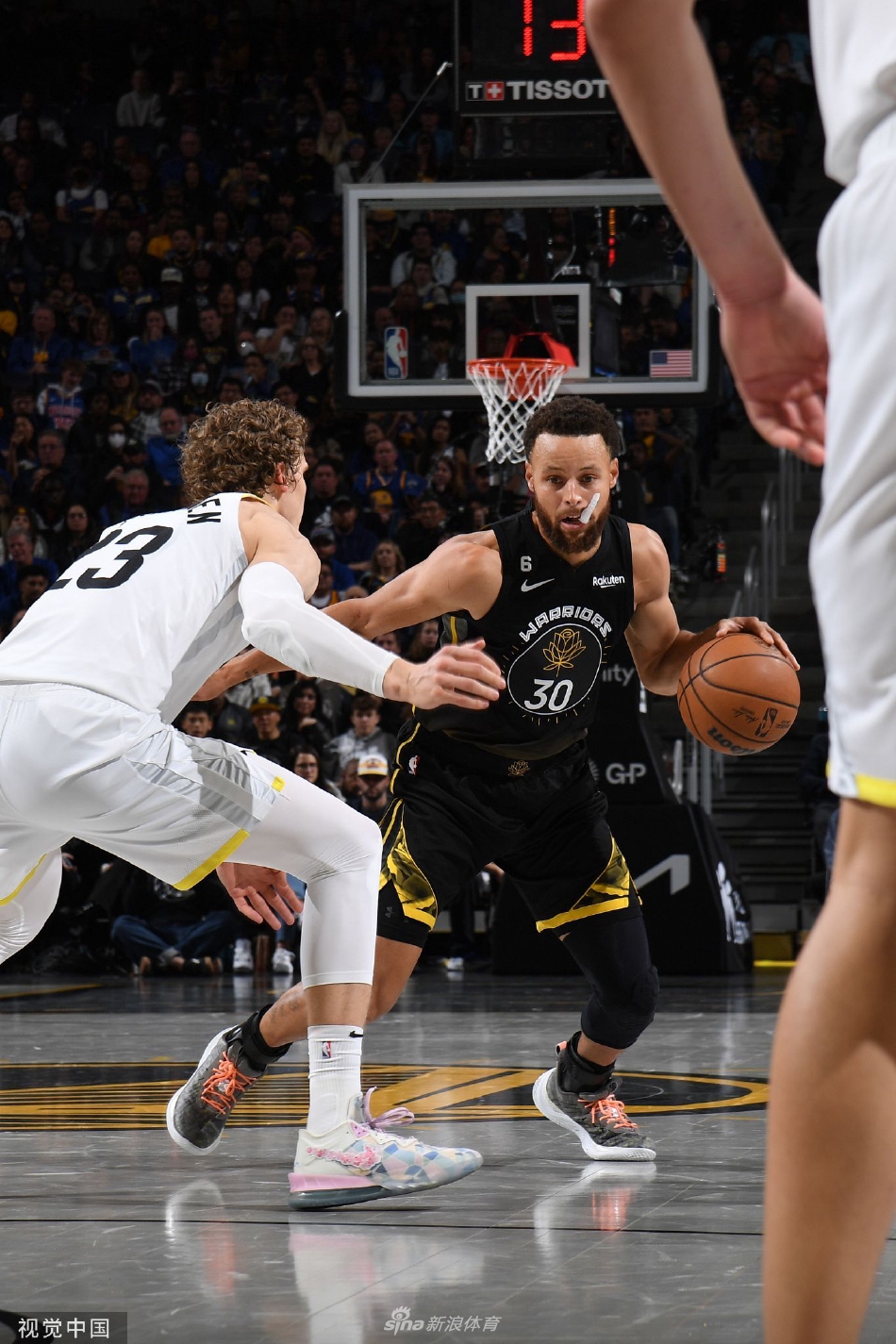 [NBA]勇士主场129-118力克爵士 库里33+5