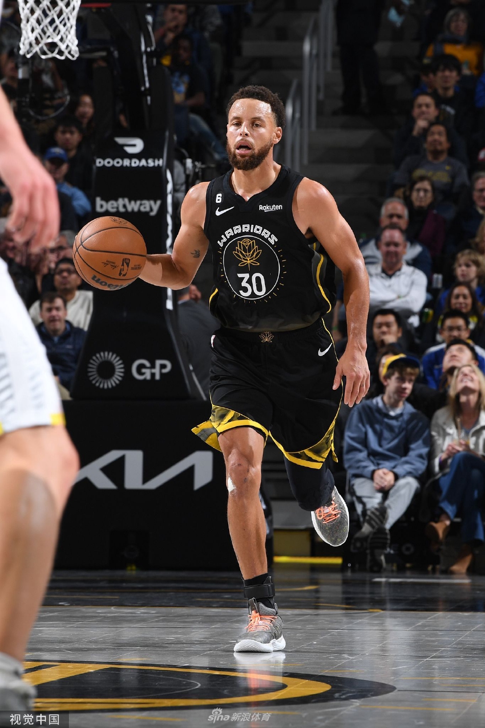 [NBA]勇士主场129-118力克爵士 库里33+5