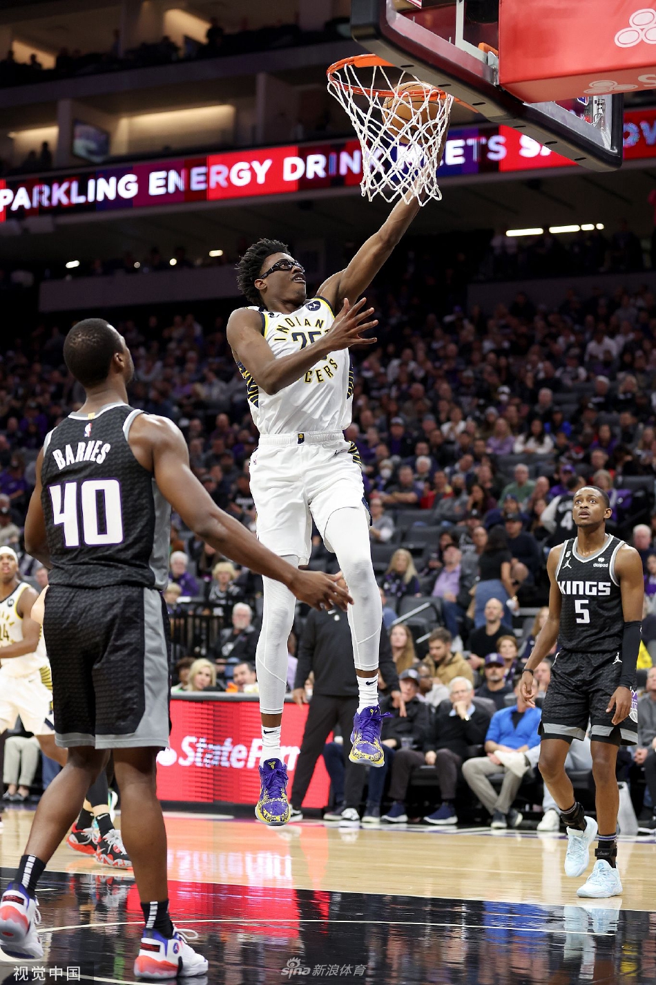 [NBA]国王137-114大胜步行者 巴恩斯22分蒙克20+4+6