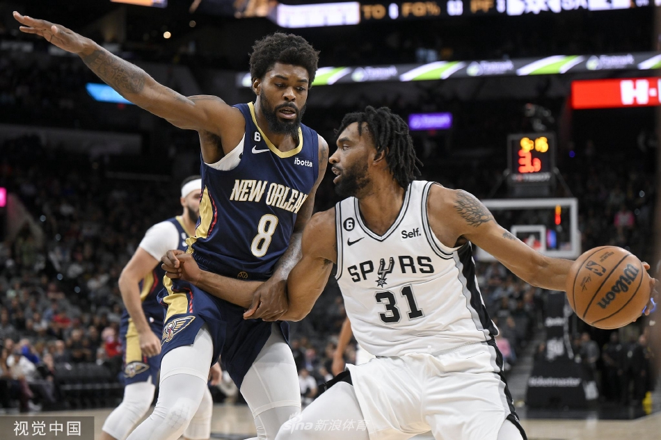 [NBA]鹈鹕129-110大胜马刺 锡安32+11