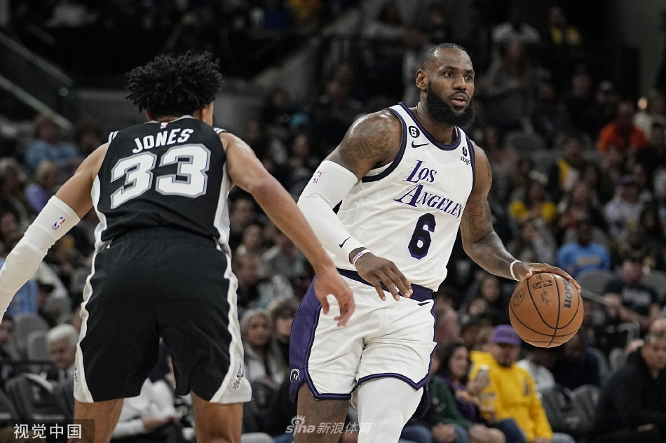 [NBA]湖人143-138马刺 詹姆斯39+11威少11+8+6