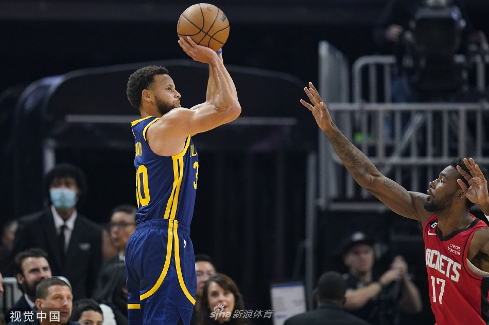 [NBA]勇士120-101大胜火箭 库里30+10维金斯36+5