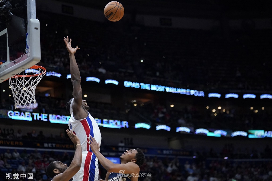 [NBA]鹈鹕104-98活塞 锡安29+10+5瓦兰14+12