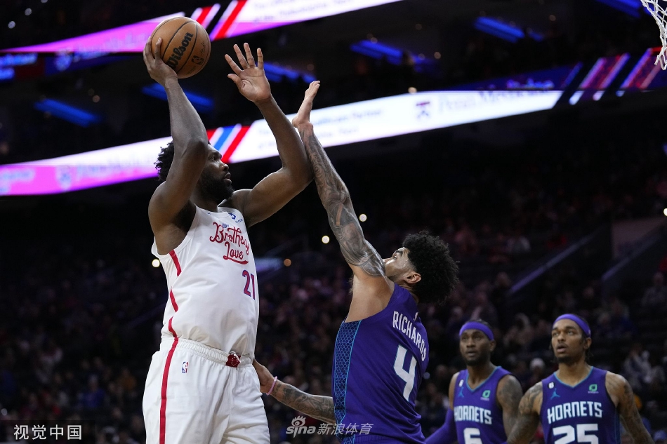 [NBA]黄蜂113-131费城76人