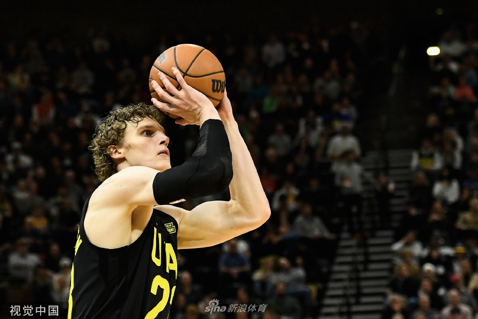 [NBA]爵士121-100鹈鹕 比斯利21分