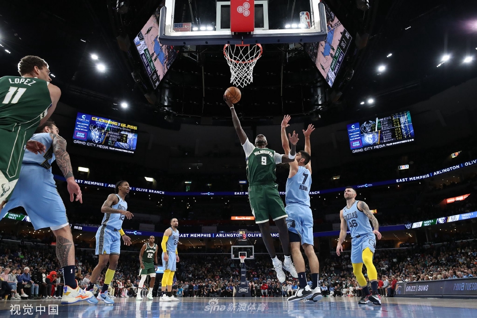 [NBA]灰熊142-101擒雄鹿 莫兰特25+10+10