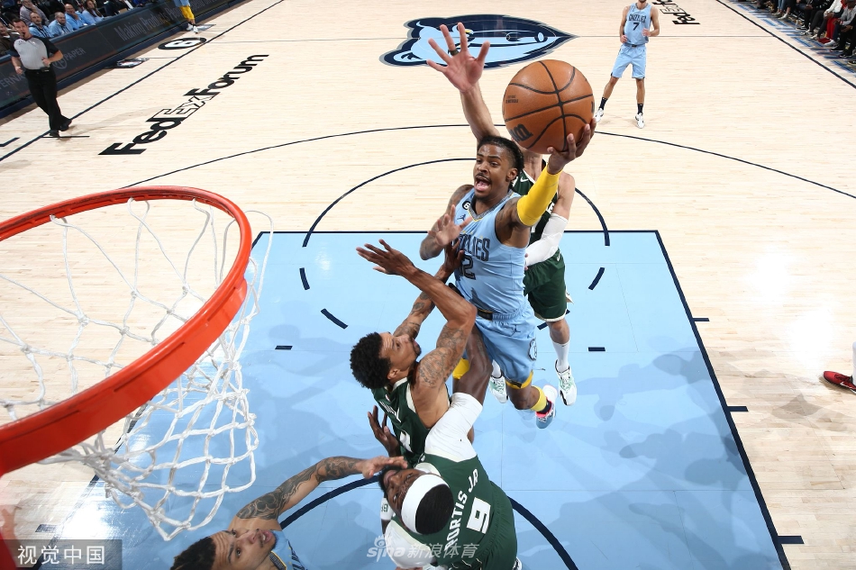 [NBA]灰熊142-101擒雄鹿 莫兰特25+10+10