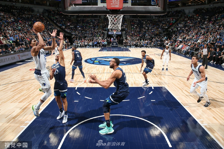 [NBA]独行侠104-99森林狼 东契奇25分