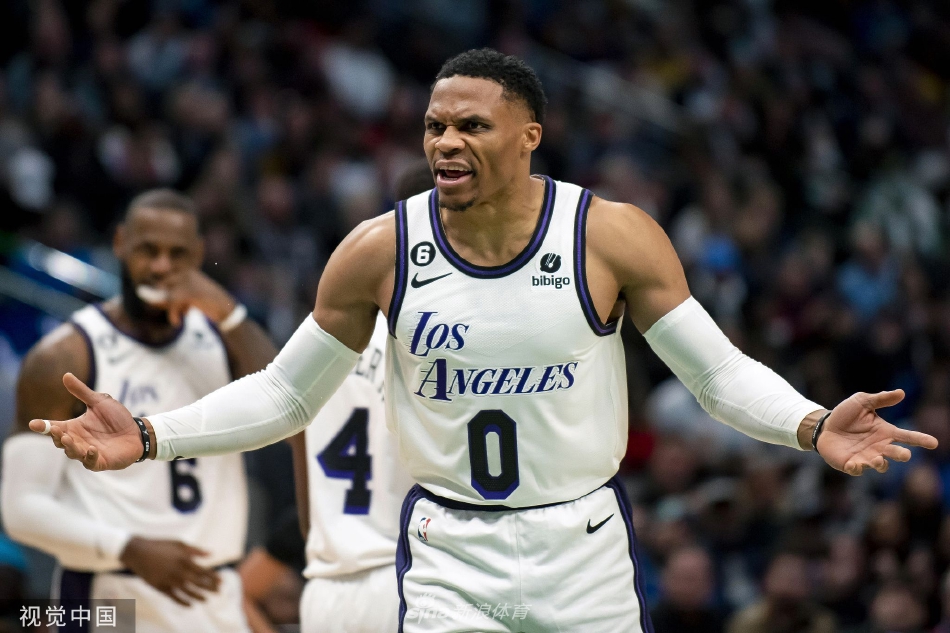 [NBA]湖人115-124独行侠 詹姆斯空砍38分