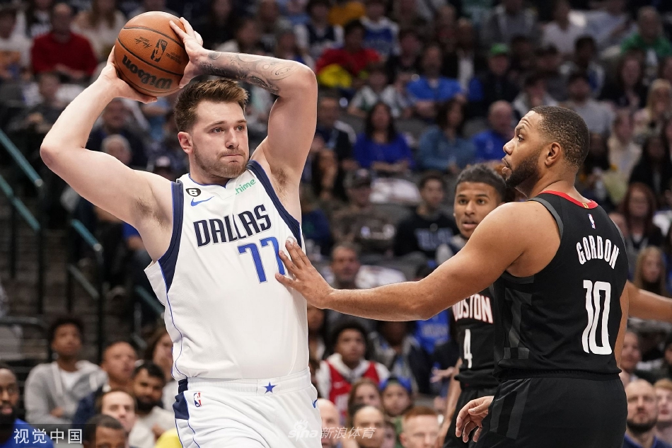 [NBA]独行侠129-114火箭 东契奇大三双