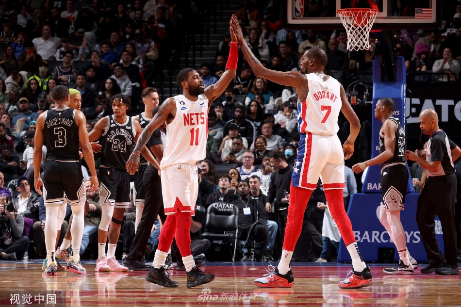 [NBA]篮网139-103大胜马刺 欧文27+8