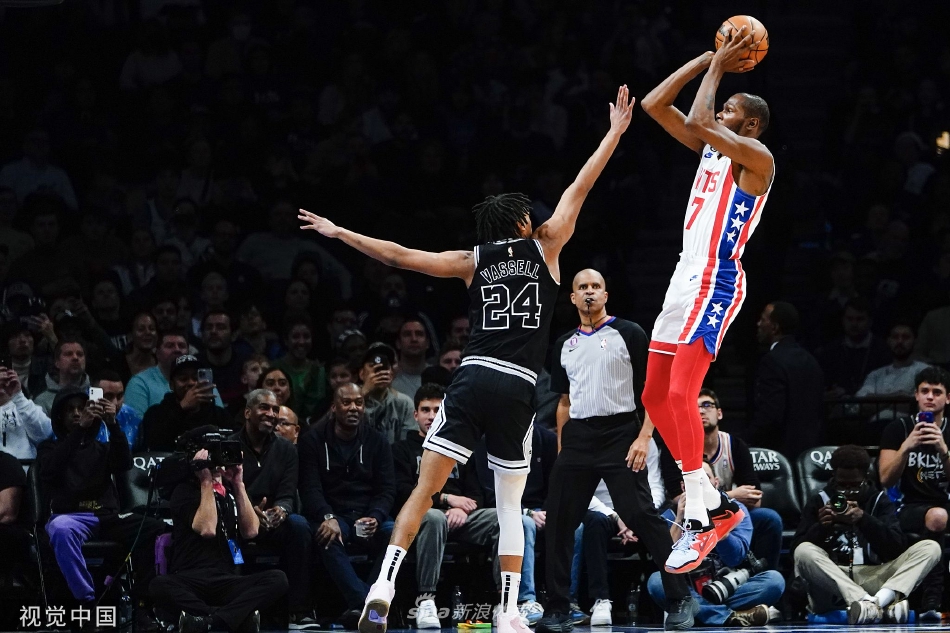 [NBA]篮网139-103大胜马刺 欧文27+8