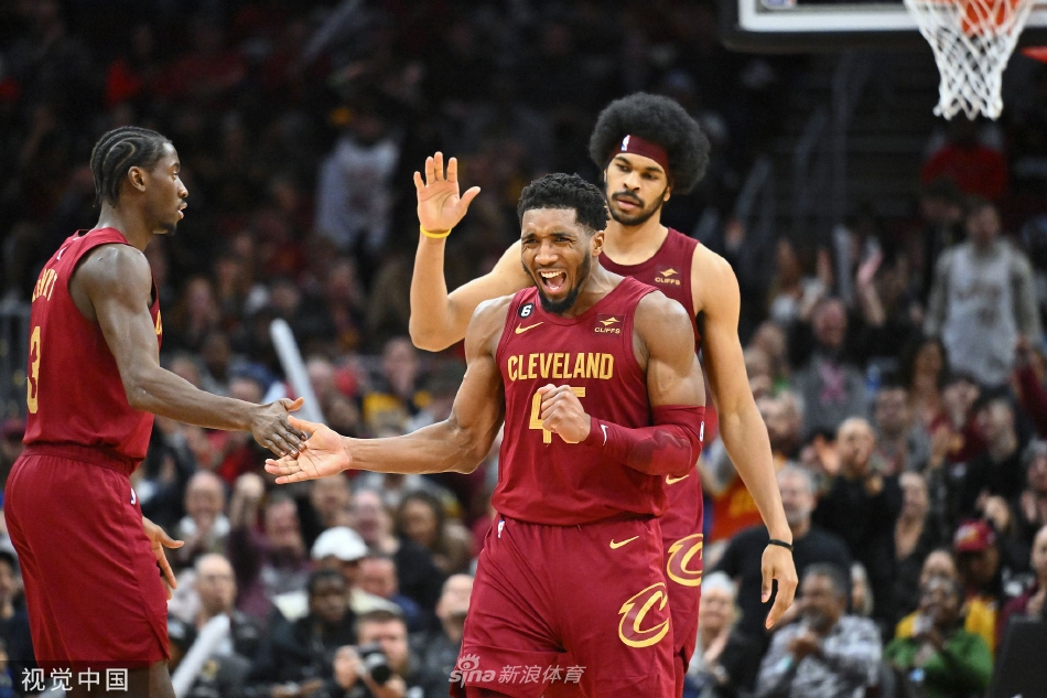 [NBA]骑士145-134加时擒公牛 米切尔轰71分