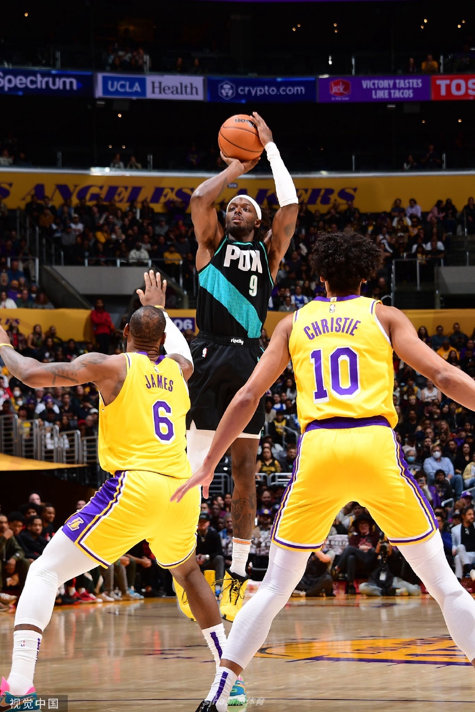 [NBA]湖人128-109开拓者 詹姆斯31+7+8浓眉27+12