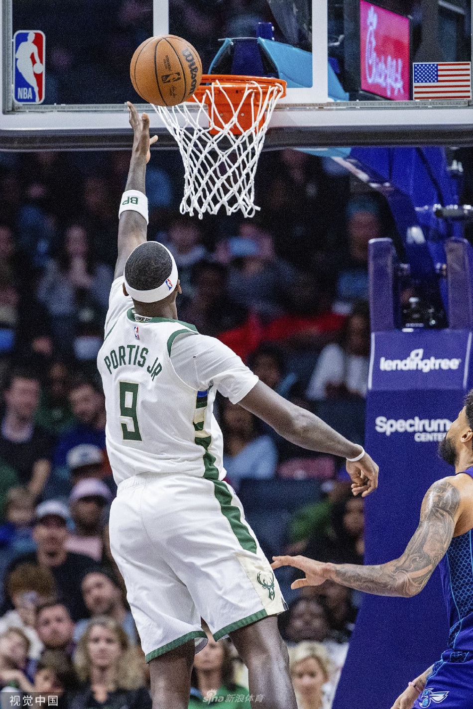 [NBA]雄鹿105-96力克黄蜂 波蒂斯20+8+7