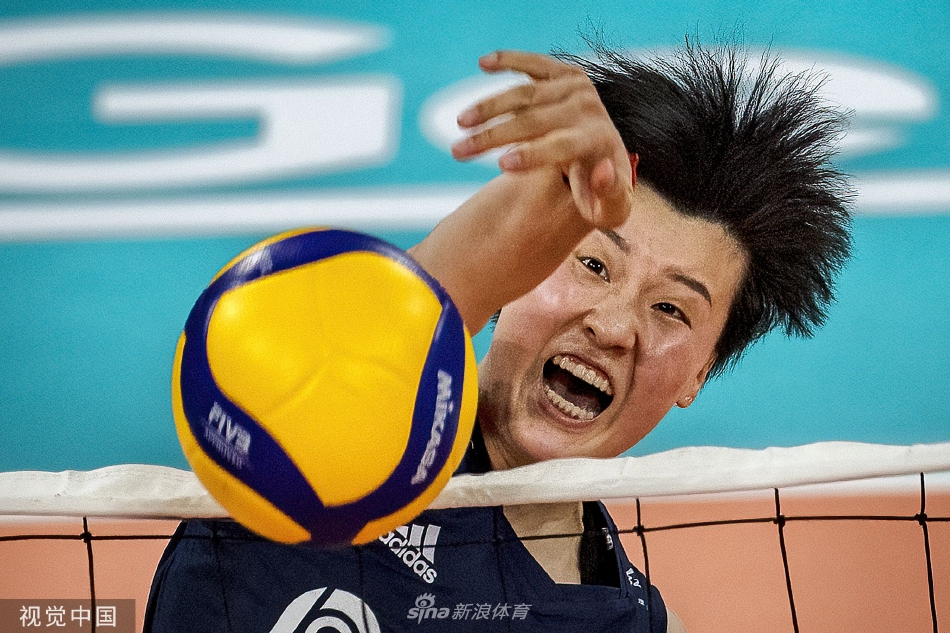 [女排亚洲杯]中国女排3-0澳大利亚女排