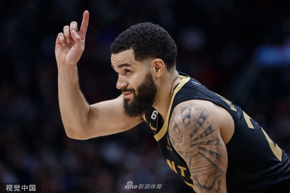 [NBA]独行侠100-105猛龙 阿奴诺比26+9