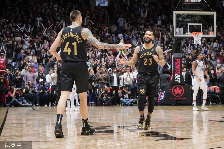 [NBA]独行侠100-105猛龙 阿奴诺比26+9