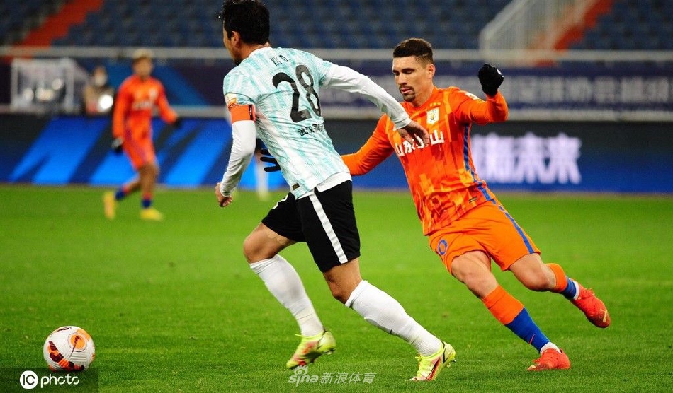 [中超]山东泰山5-0武汉长江