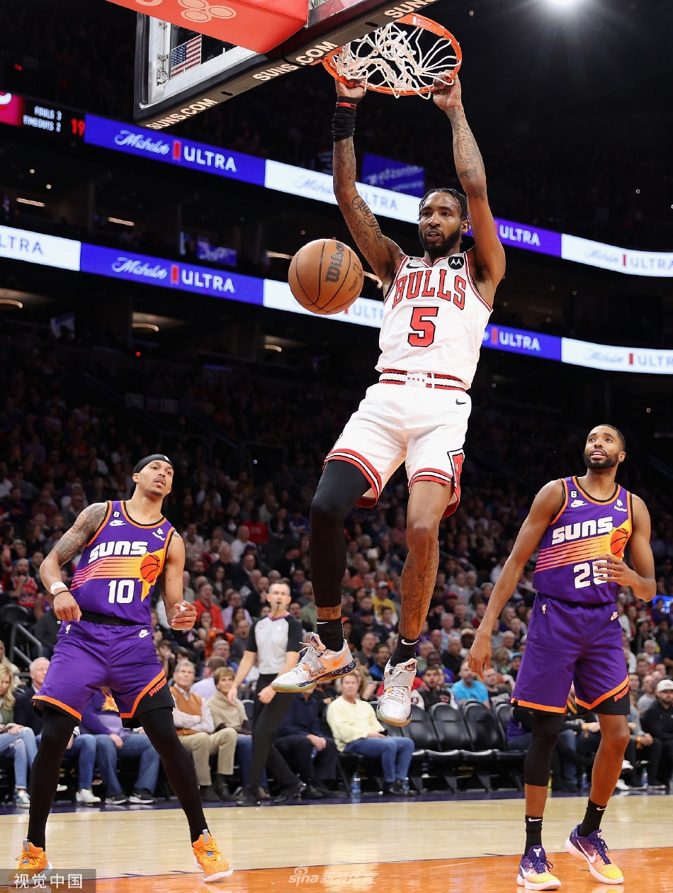 [NBA]太阳132-113大胜公牛 布克51分艾顿30+16