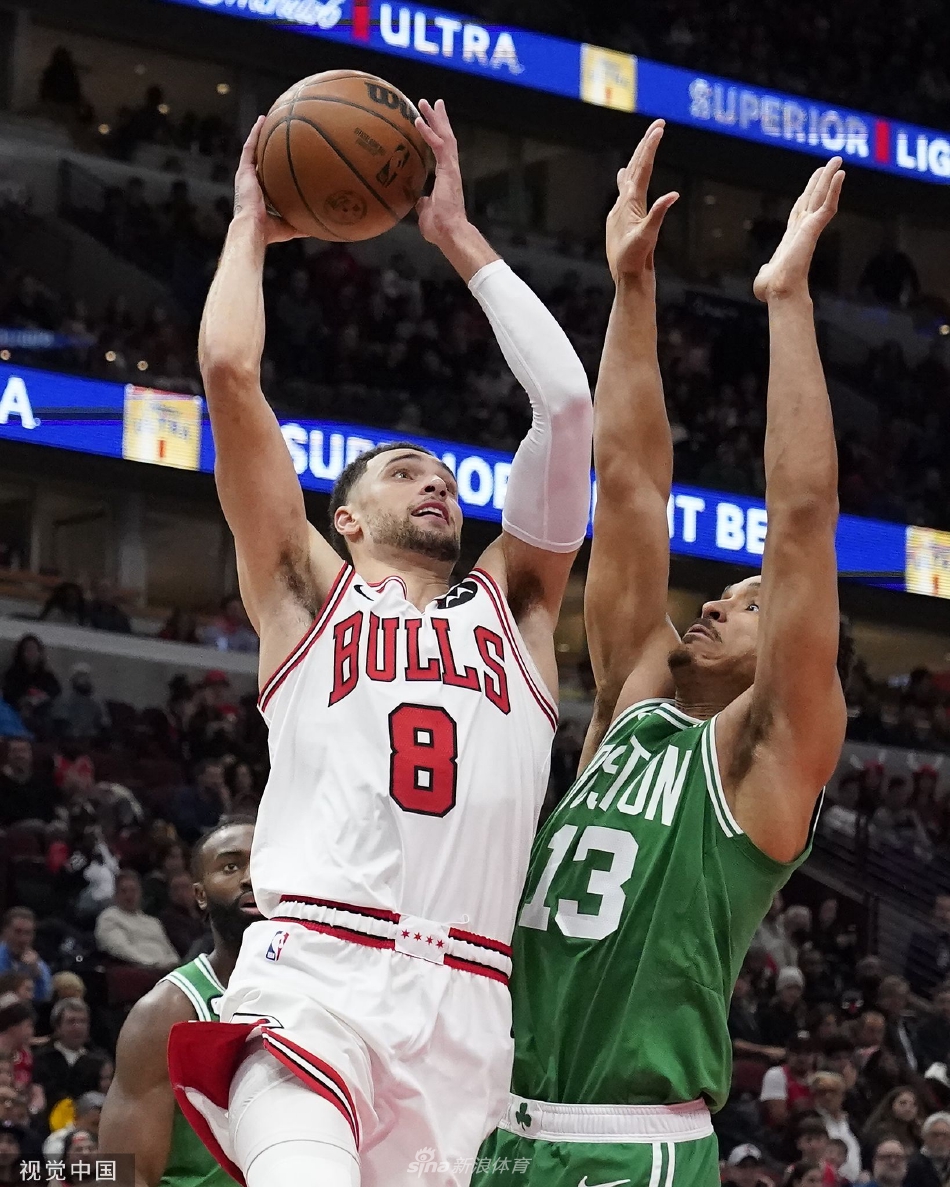 [NBA]公牛121-107绿军 德罗赞28＋8双探花空砍53分