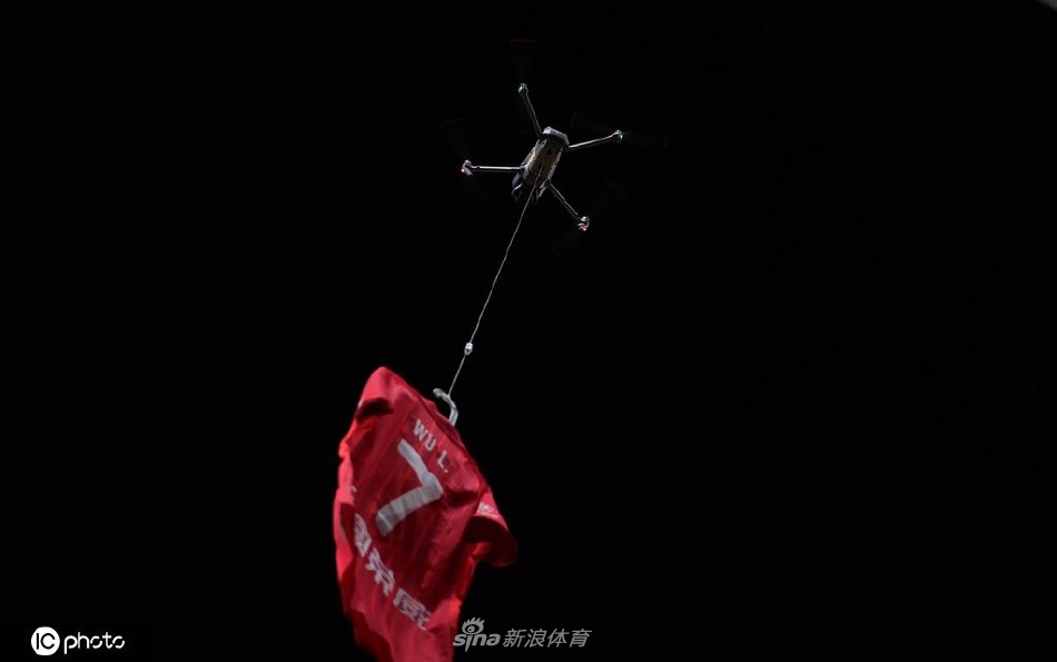 武磊正式回归亮相浦东足球场