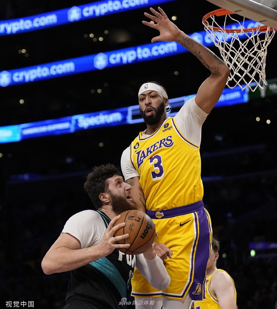 [NBA]湖人128-109开拓者 詹姆斯31+7+8浓眉27+12