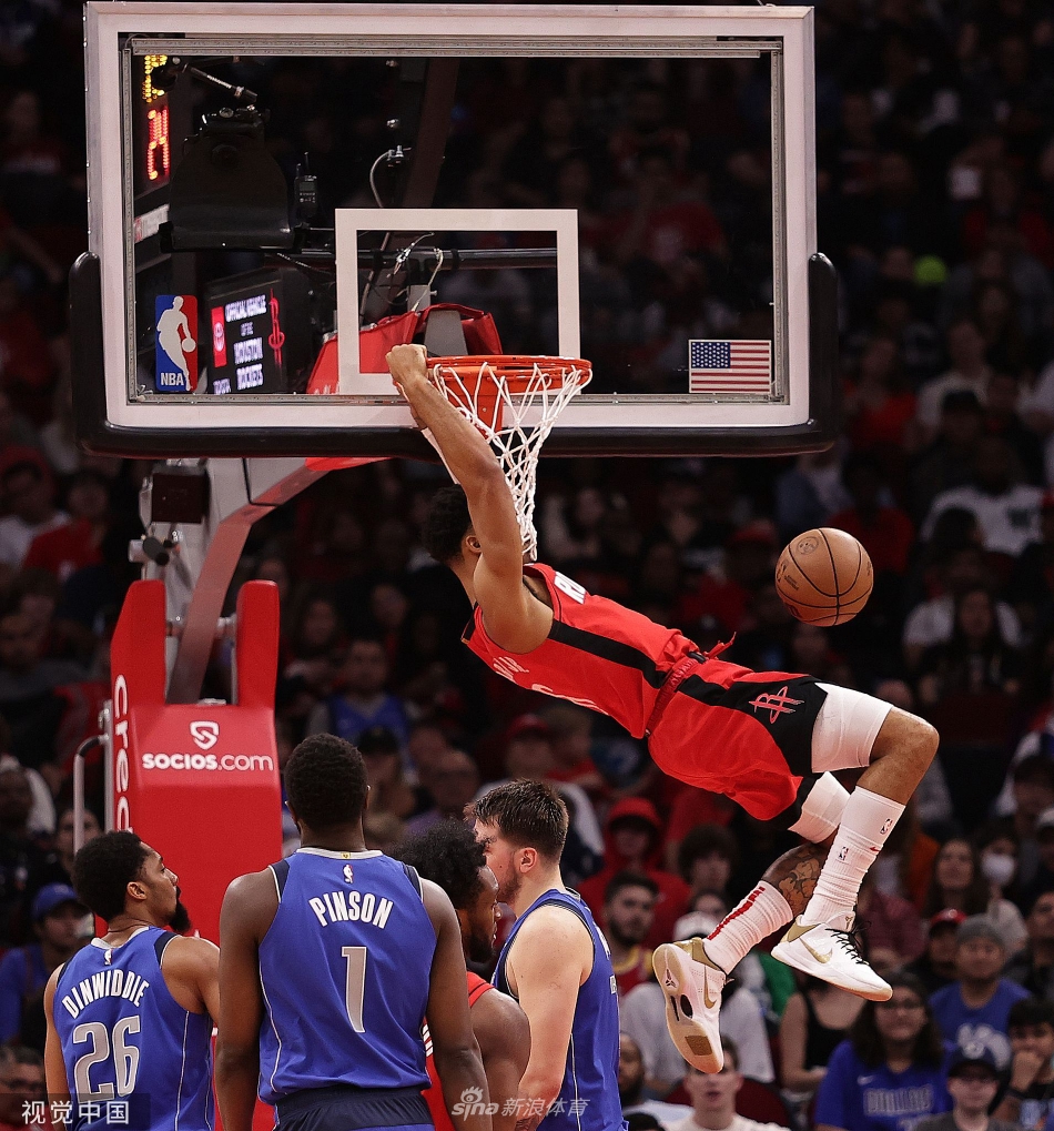 [NBA]独行侠111-106击落火箭 东契奇39分