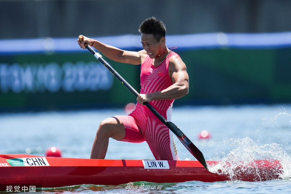 女子200米单人划艇决赛 林文君获第六