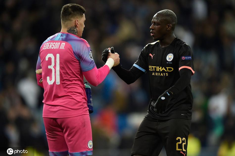 [欧冠]10人皇马1-2遭曼城逆转