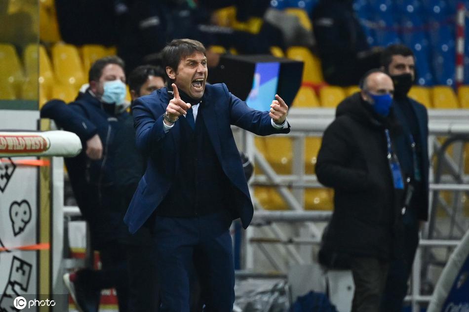 [意甲]帕尔马1-2国米 桑切斯两球