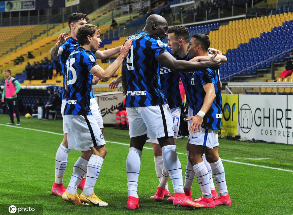 [意甲]帕尔马1-2国米 桑切斯两球