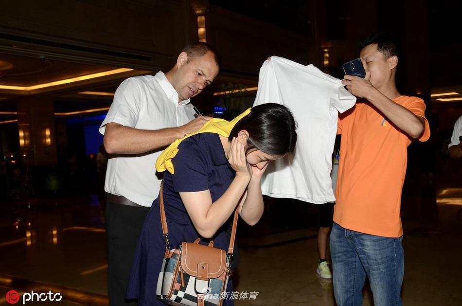 上海大师赛众斯诺克球星亮相