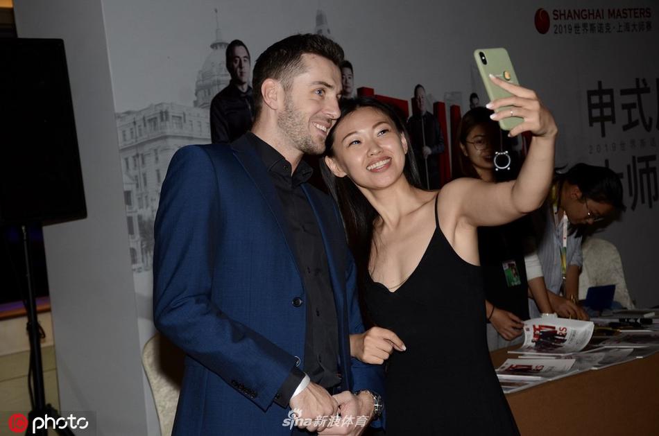 上海大师赛众斯诺克球星亮相