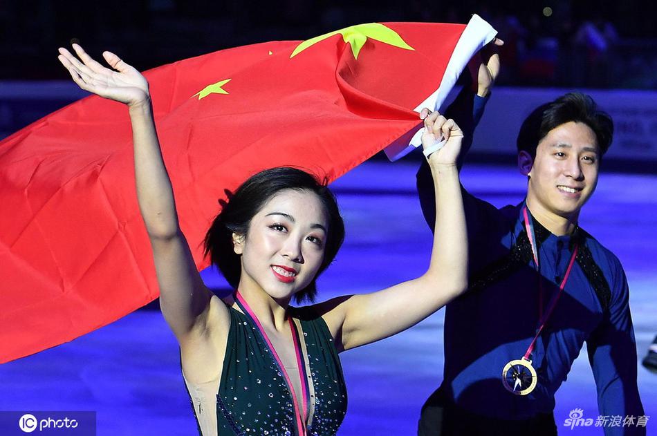 花滑总决赛中国包揽双人冠亚军