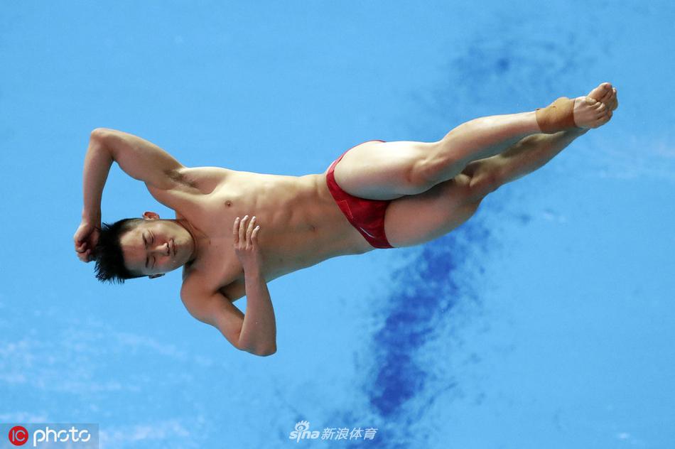 世锦赛一米板王宗源摘金