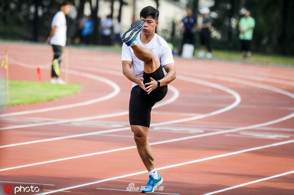 苏炳添备战世锦赛选拔赛