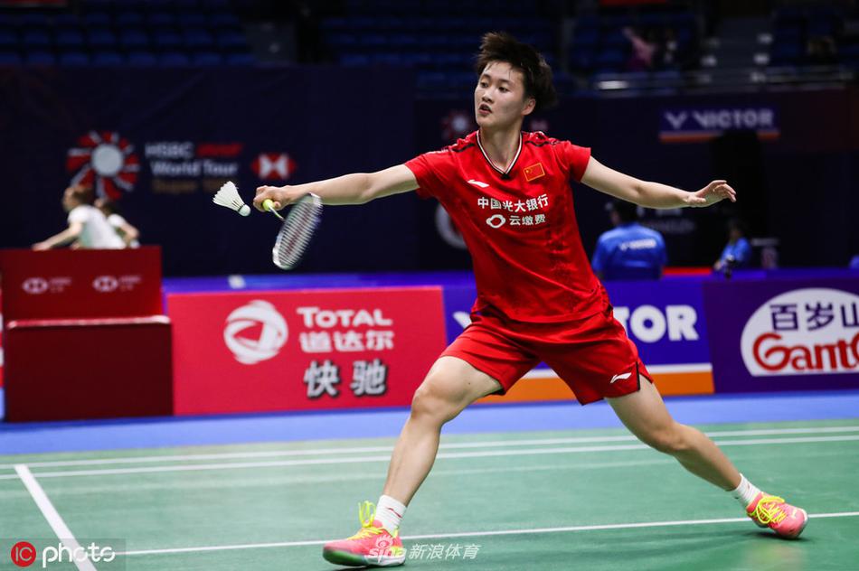 中羽赛陈雨菲2-0邓璇