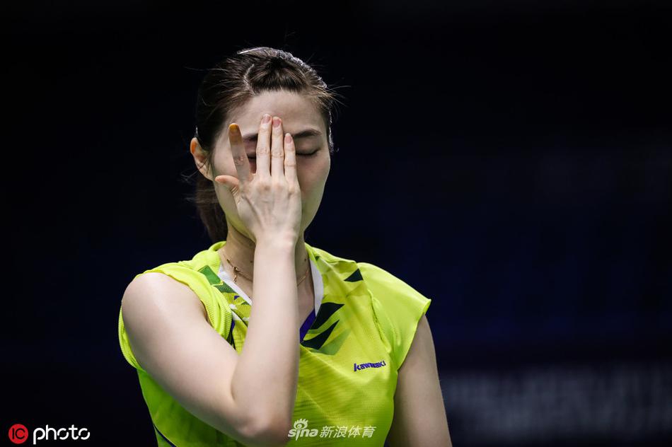 中羽赛陈雨菲2-0邓璇