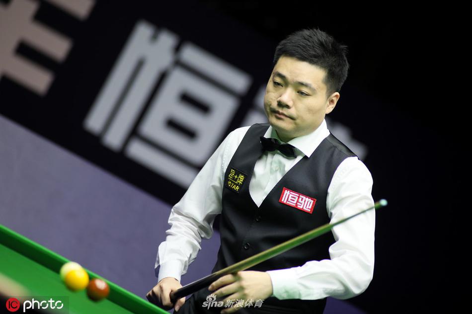 中锦赛丁俊晖3-5赵心童