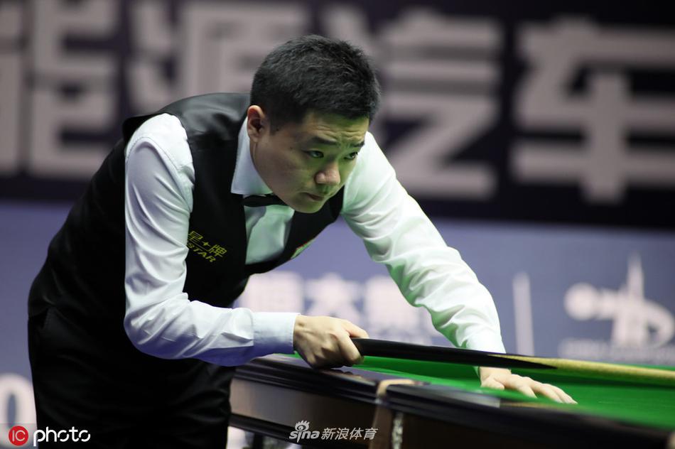 中锦赛丁俊晖3-5赵心童