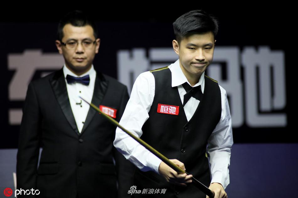 中锦赛丁俊晖3-5赵心童