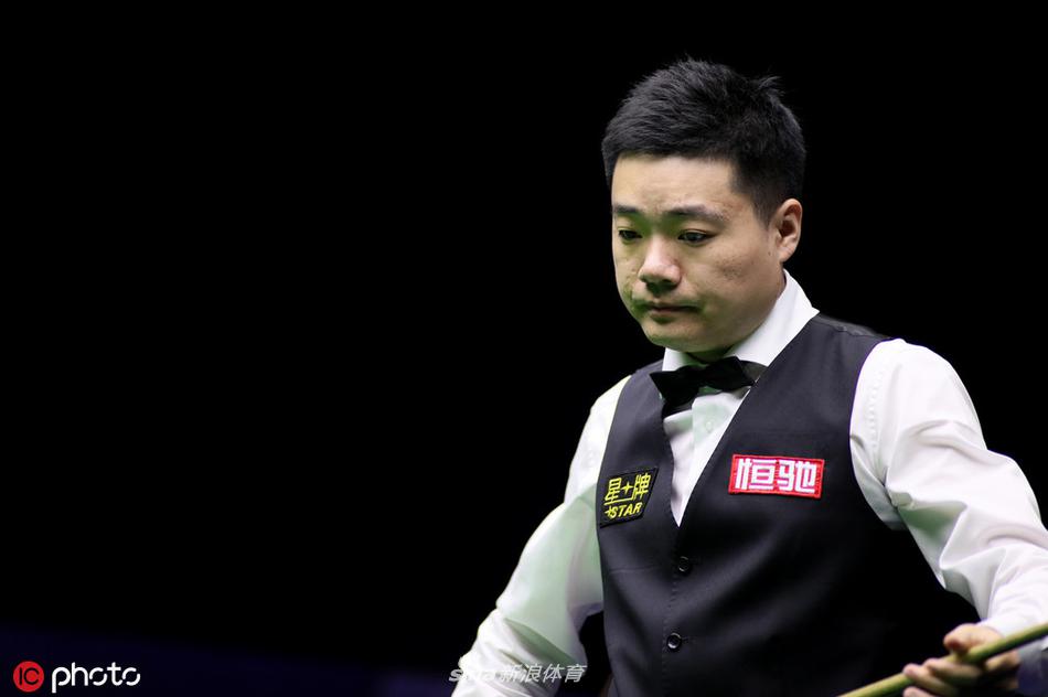 中锦赛丁俊晖3-5赵心童