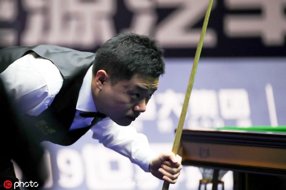 中锦赛丁俊晖3-5赵心童