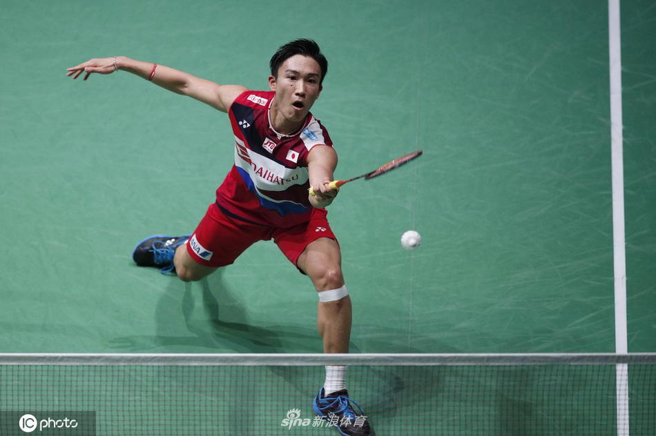 法国赛桃田贤斗0-2金廷