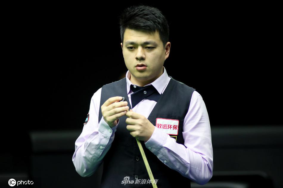 世界公开赛希金斯5-4鲁宁