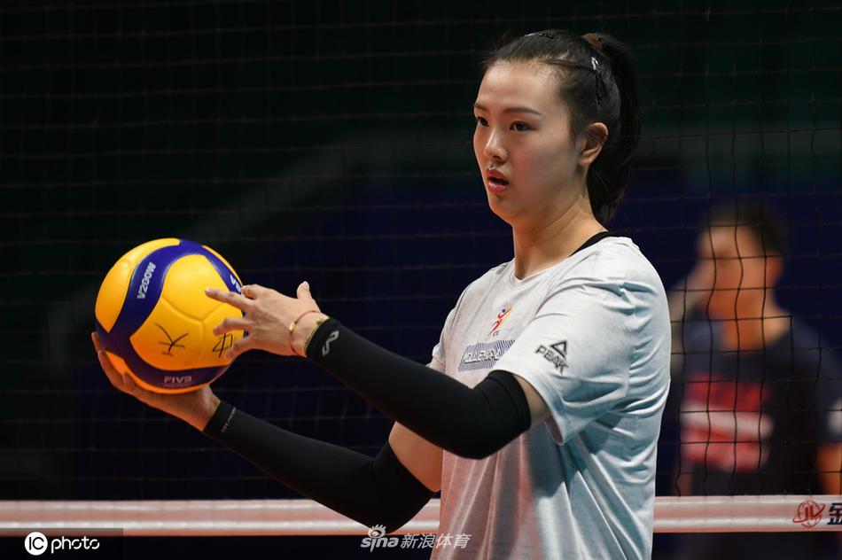 江苏女排备战新赛季