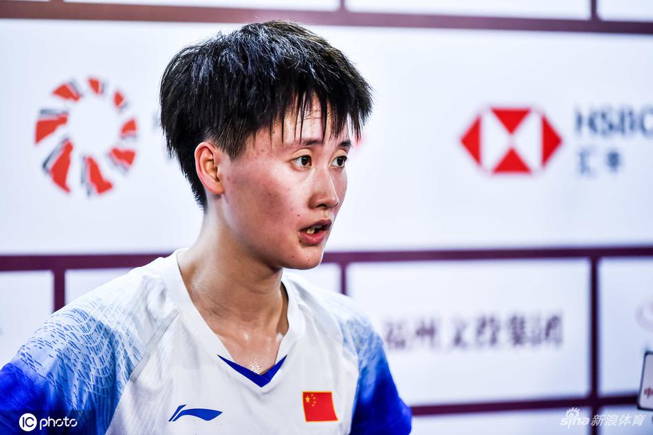 福州赛陈雨菲2-1李文珊