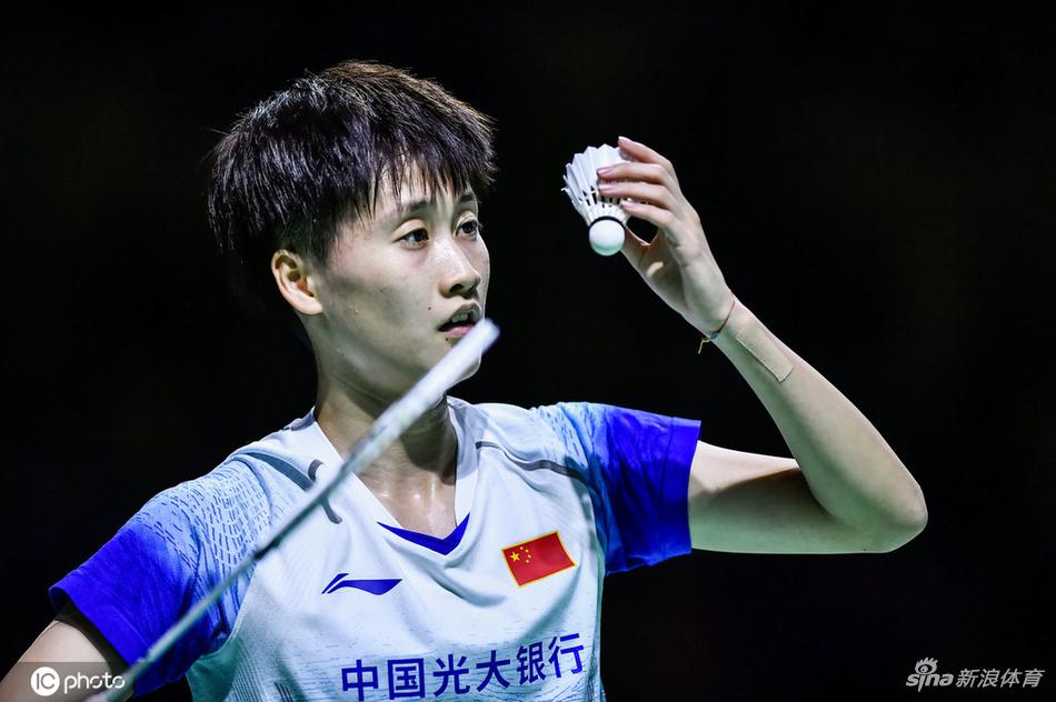 福州赛陈雨菲2-1李文珊